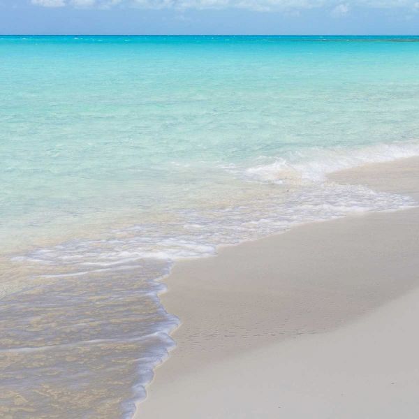 Bahamas, Little Exuma Island Ocean and beach